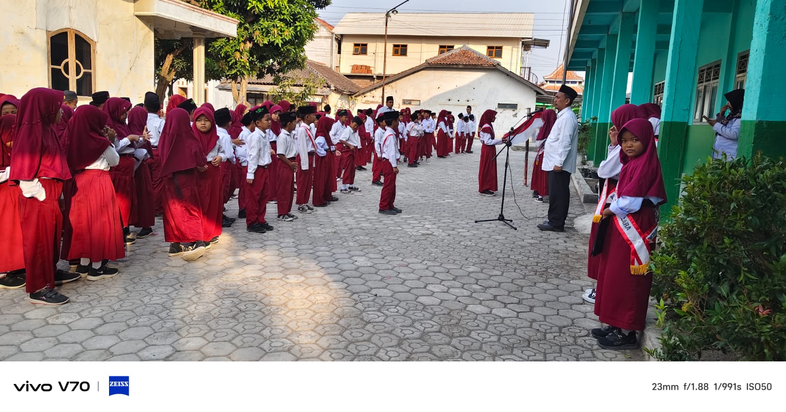 MI Sirojut Tholibin Wujudkan Murid Cerdas